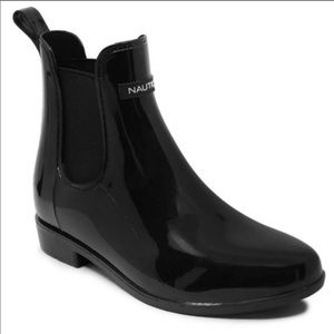 Nautica- short black rain boots LIGHTLY WORN